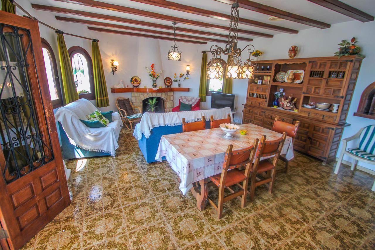 Fustera Pedros - Old-Style Country House In בניסה מראה חיצוני תמונה